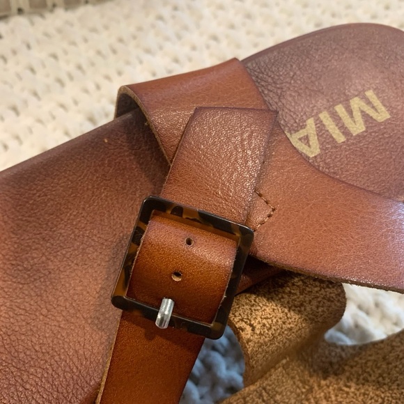 Mia Women’s Kiera Low Platform Espadrille Sandals w/Tortoise Buckle; Size 9 - Picture 4 of 7